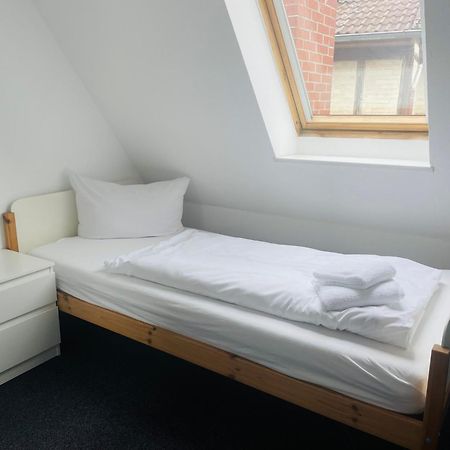 Markt Eins Gaestezimmer Schoppenstedt Bagian luar foto