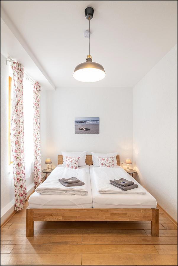 Markt Eins Gaestezimmer Schoppenstedt Bagian luar foto