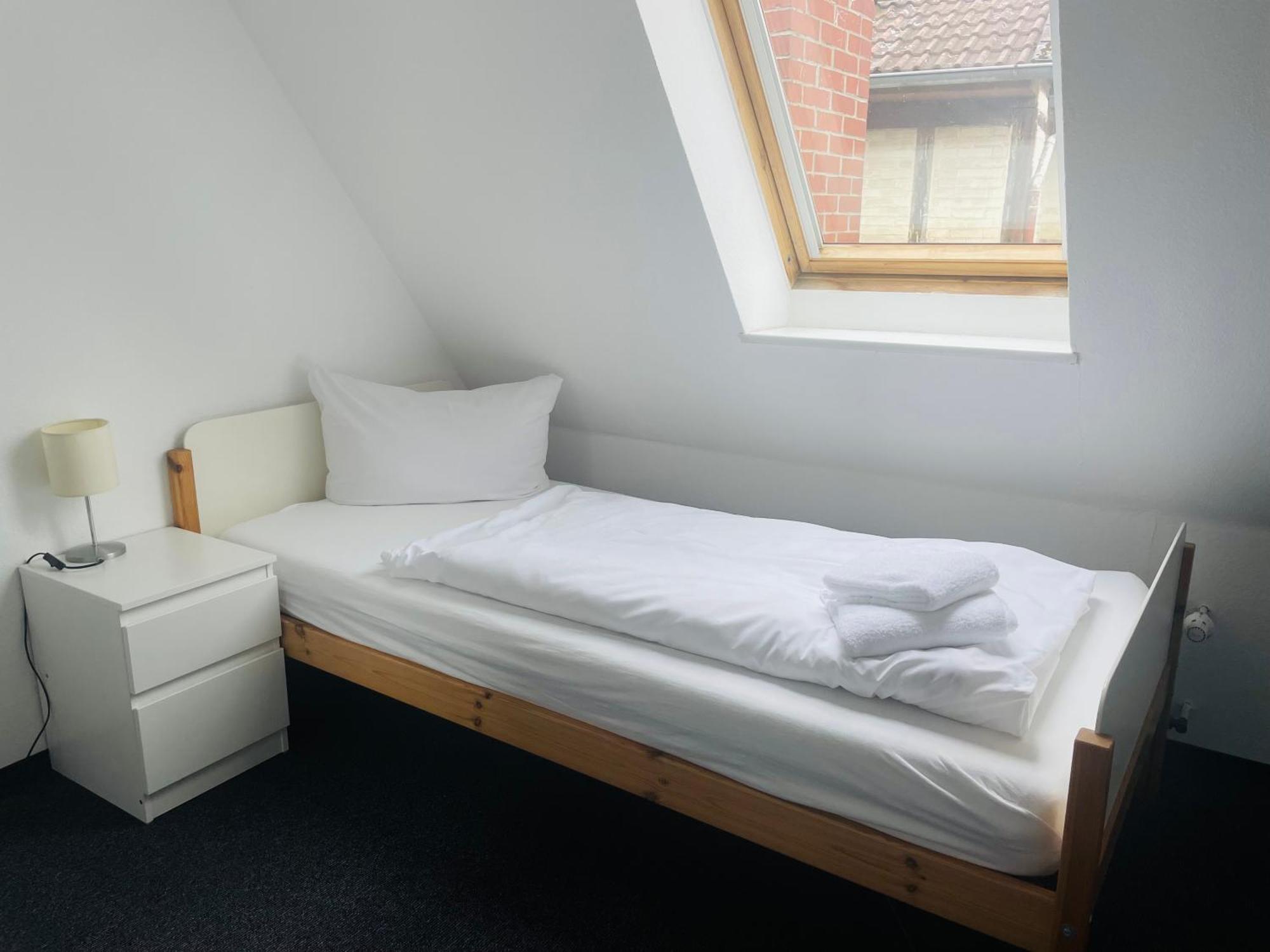 Markt Eins Gaestezimmer Schoppenstedt Bagian luar foto